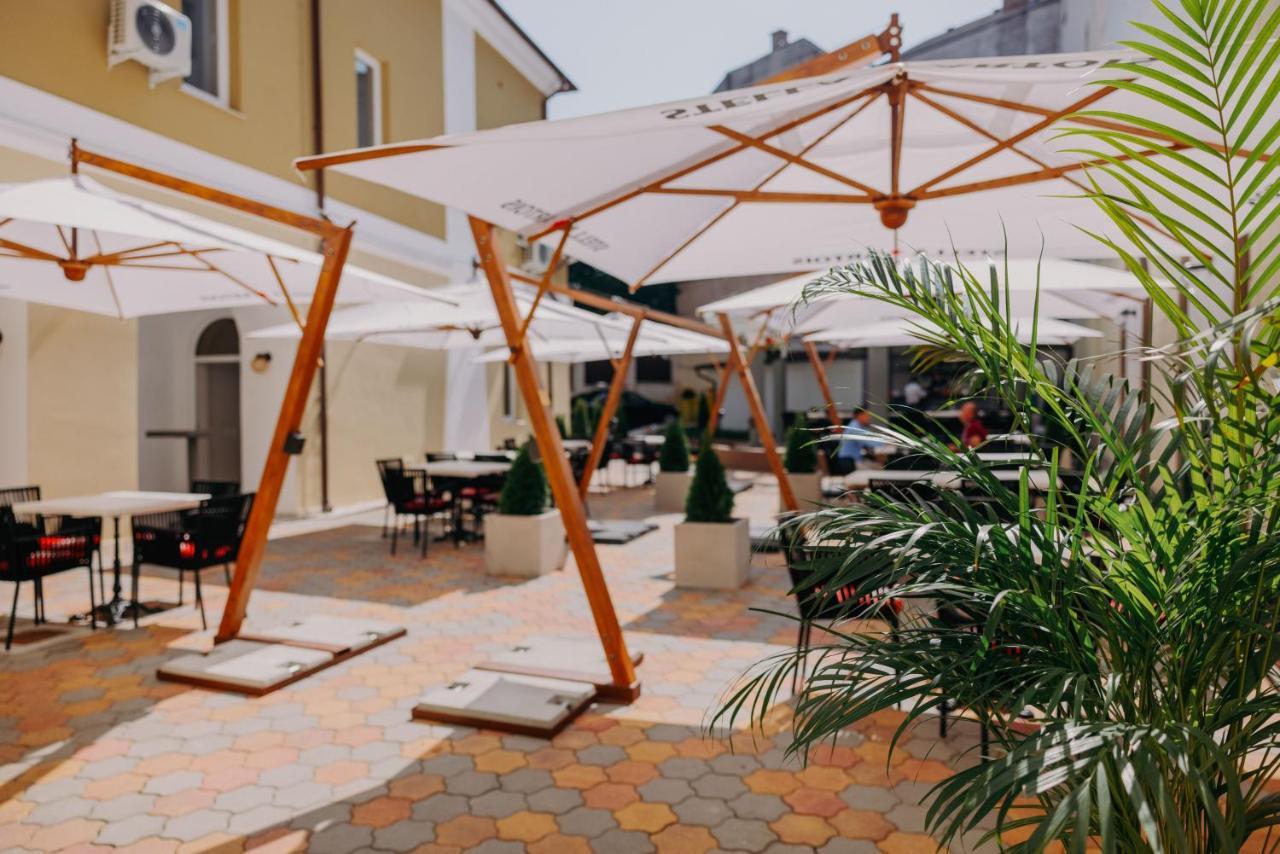 Haller Boutique Târgu-Mureş Zewnętrze zdjęcie