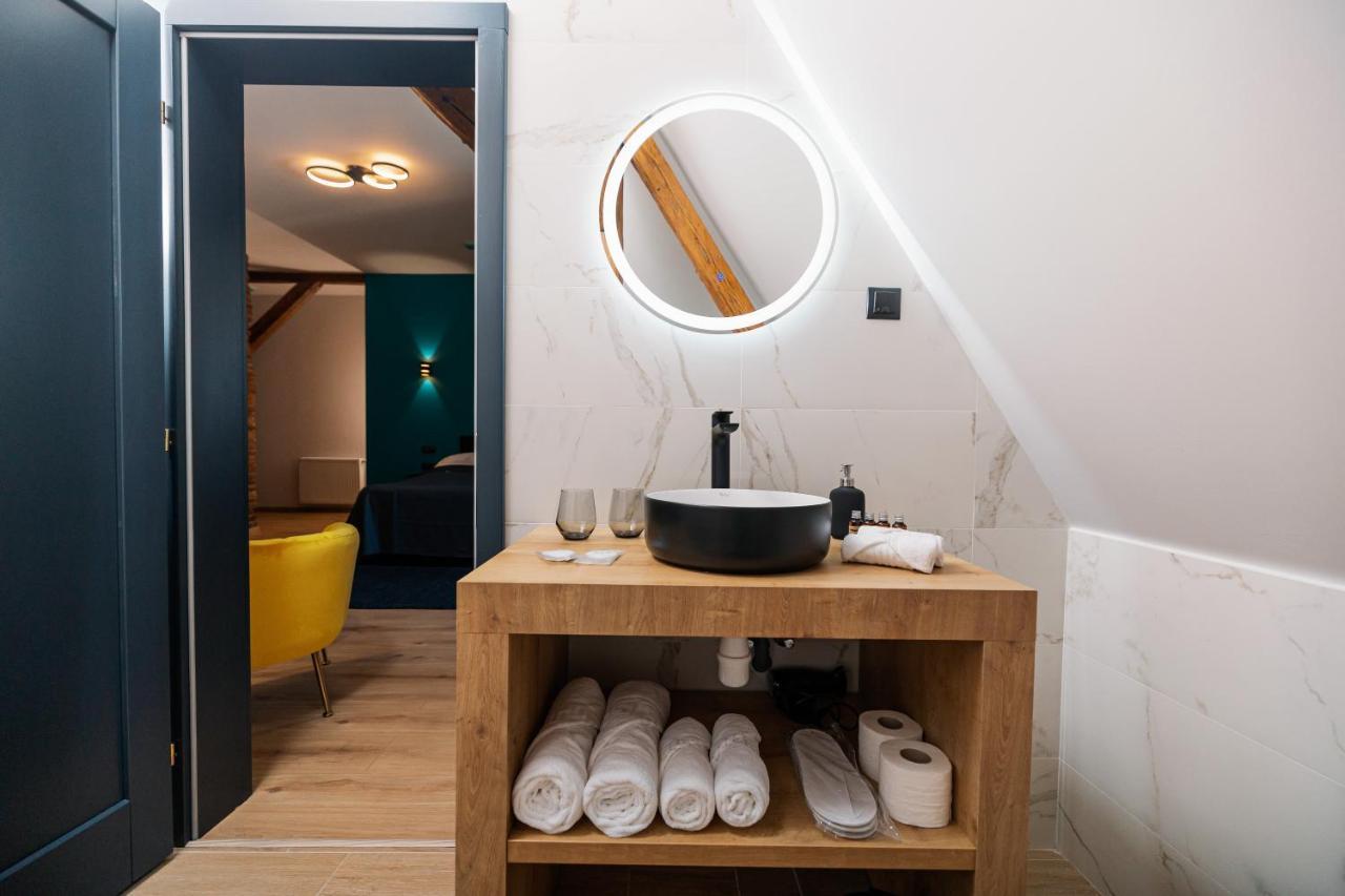 Haller Boutique Târgu-Mureş Zewnętrze zdjęcie