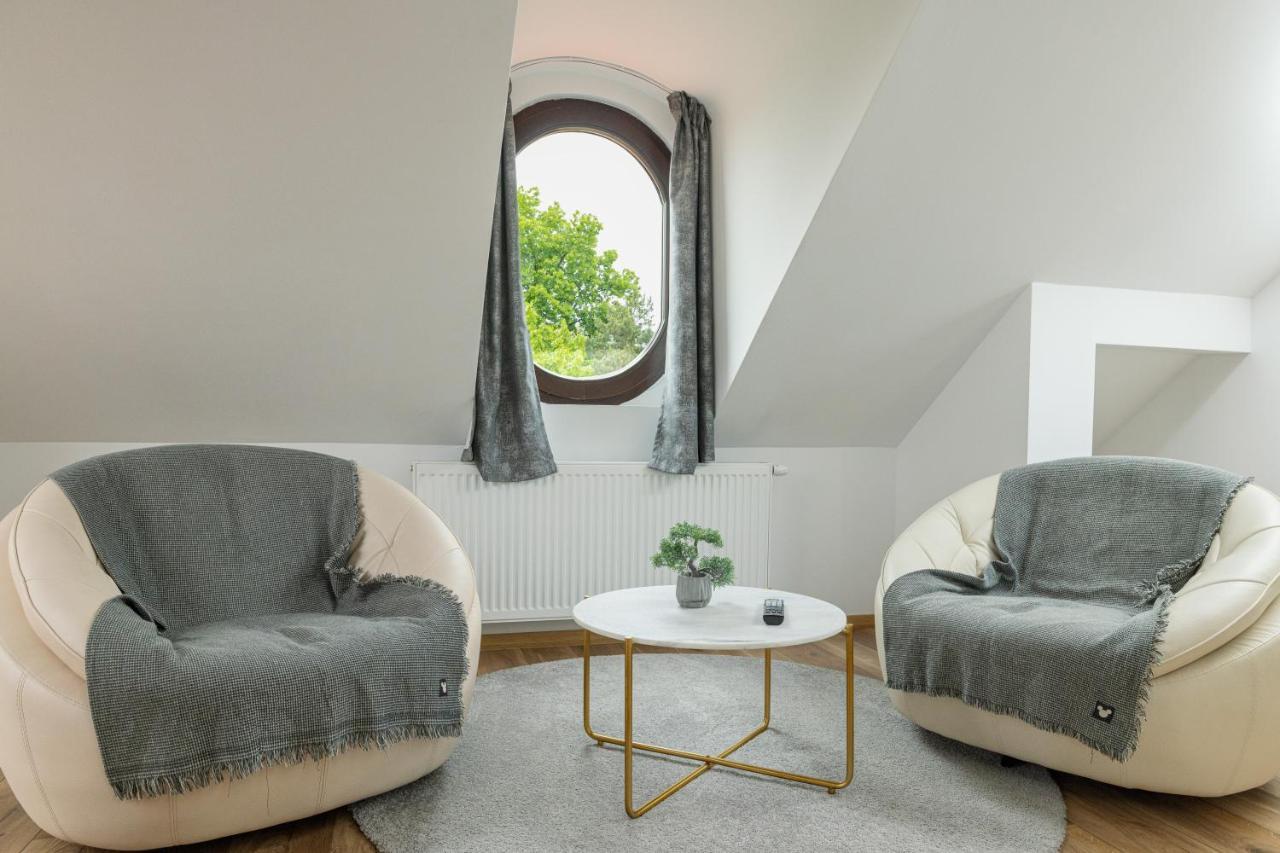 Haller Boutique Târgu-Mureş Zewnętrze zdjęcie