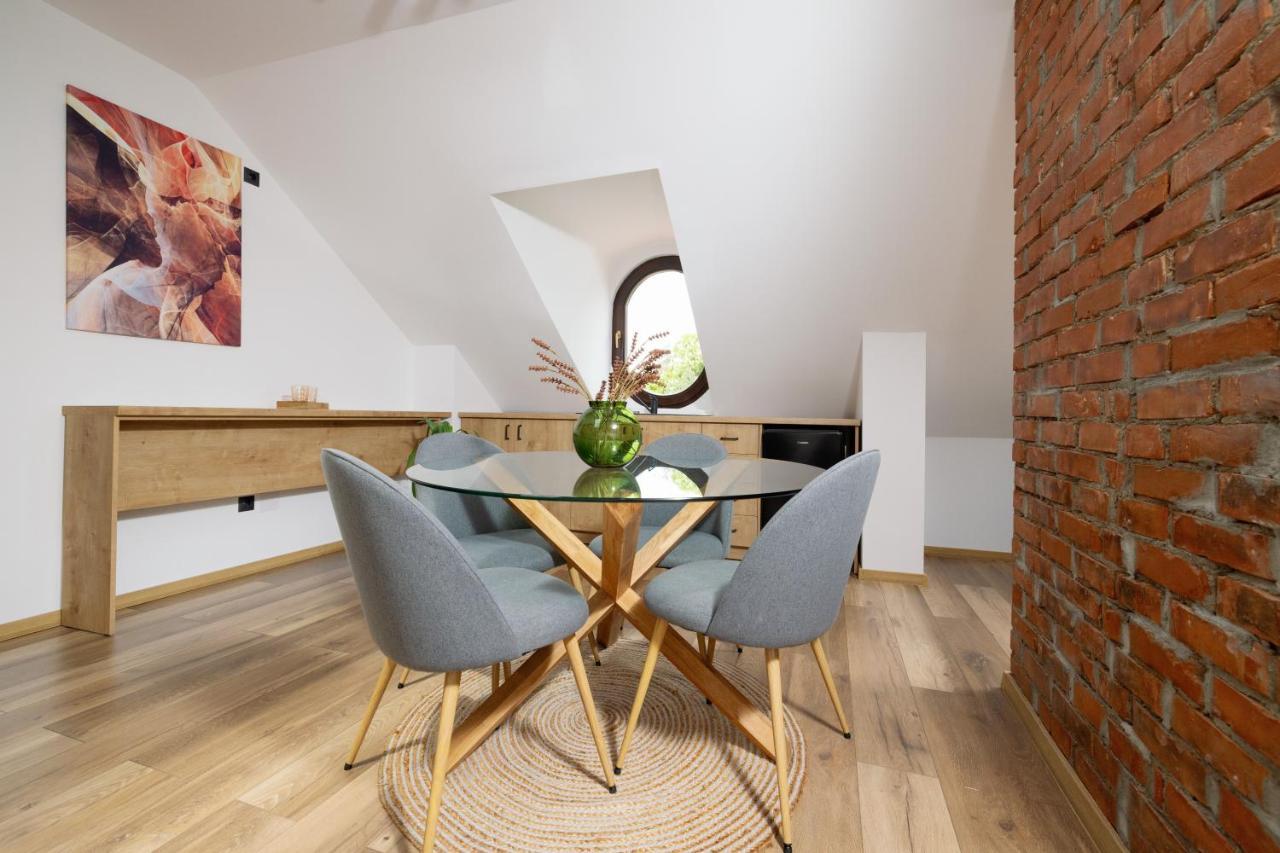 Haller Boutique Târgu-Mureş Zewnętrze zdjęcie